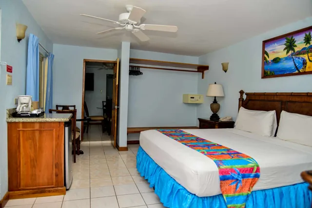 Coco Village Suite E