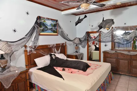 CocoLaPalm Halloween 2022 — Property Decor, photo 9